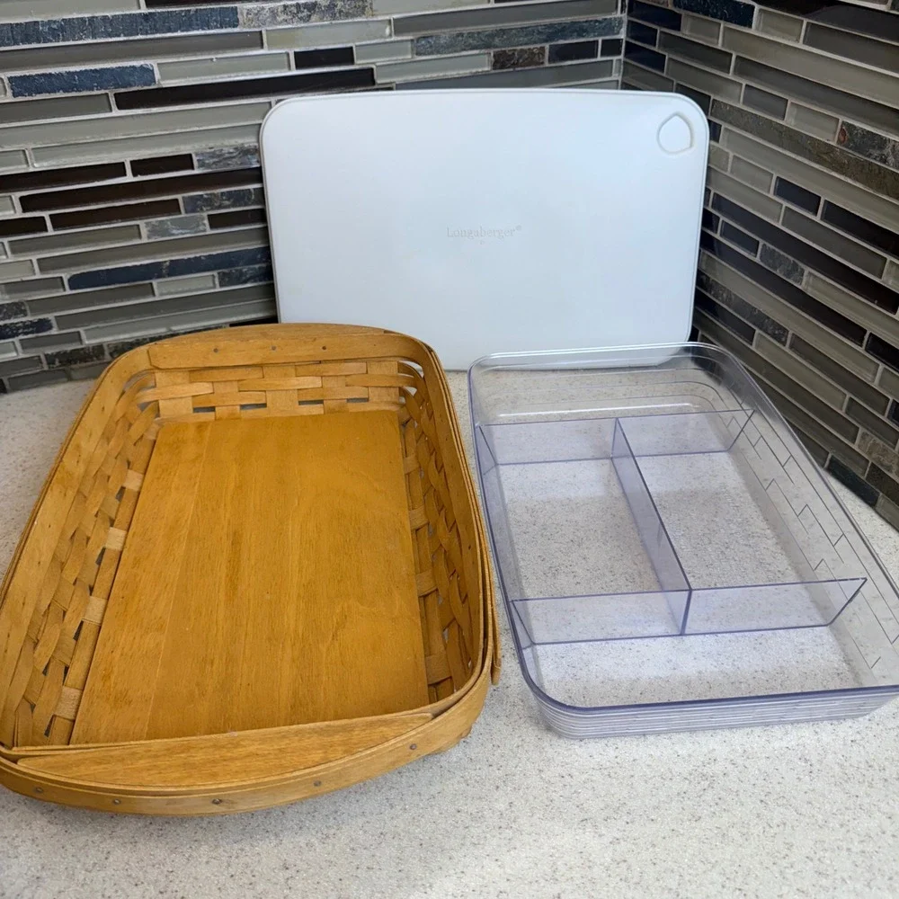 Longaberger 2005 Rectangular Serving Basket w/ Divided Protector & Lid 16.5
